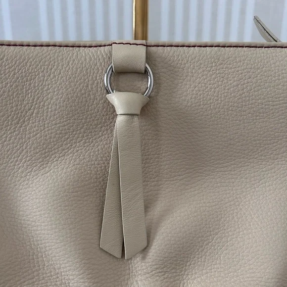 Ann Taylor Vintage Genuine Leather Handbag Cream w/Contrast Red Stitching - Picture 2 of 9